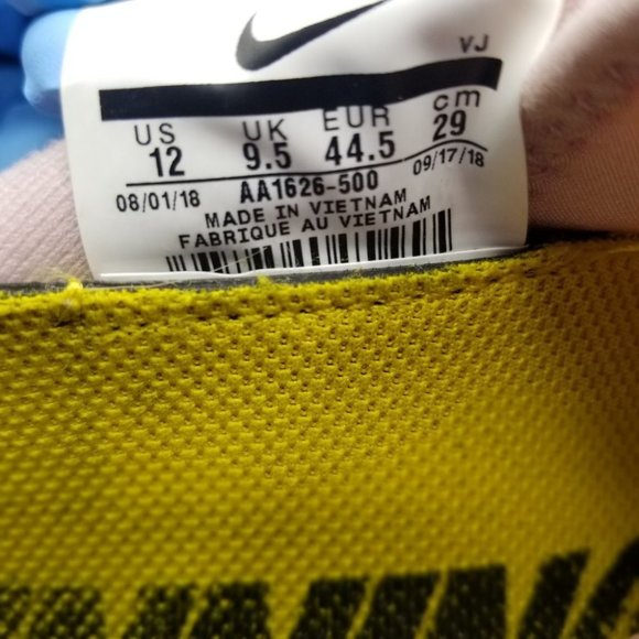 Nike Legend React Running Shoes - Picture 9 of 10